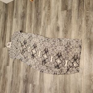 ANTHRO Vanessa Virginia b/w maxi sundress sz 2